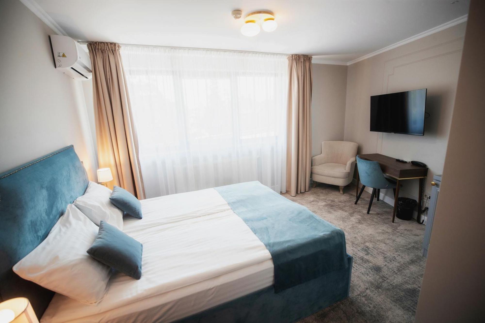 Hotel Meridian Клуж-Напока Экстерьер фото